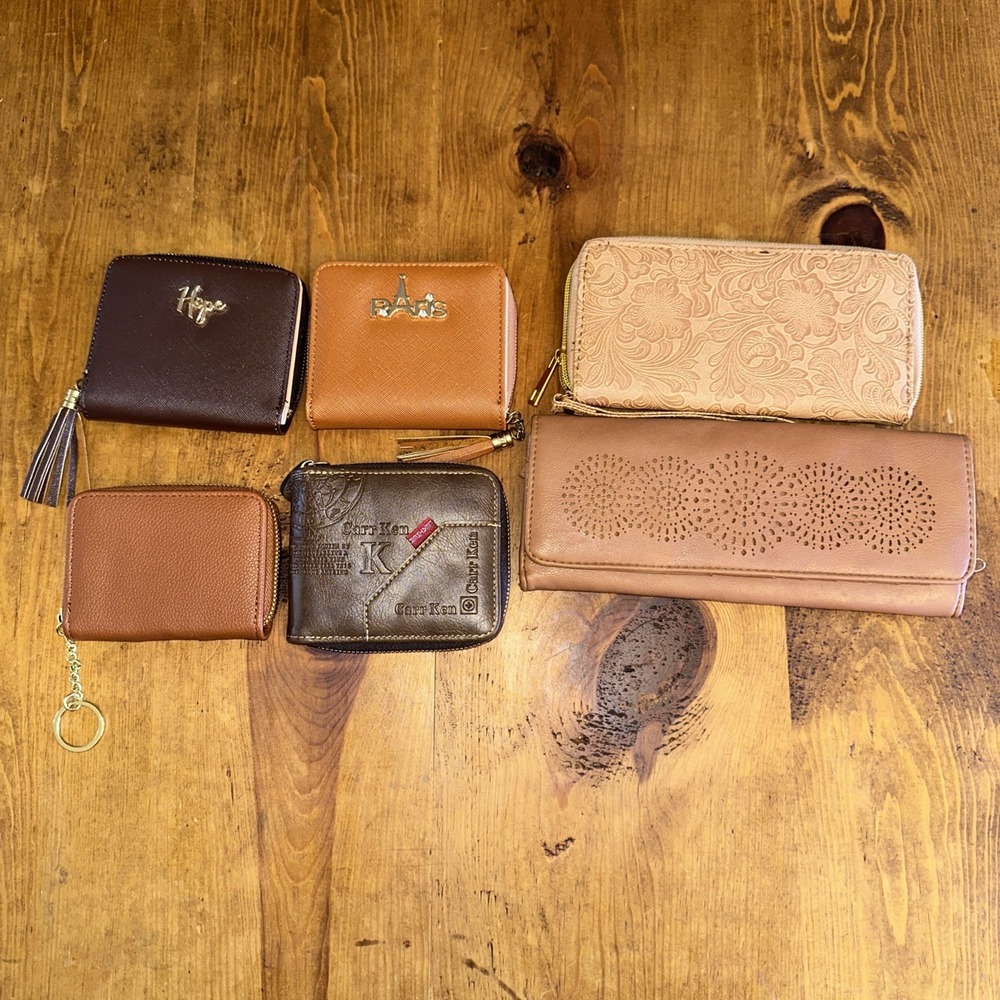 Lot of 6 Womens Wallets Carr Ken Floral Embossed Laser Cut Tassel Brown Tan Set‎